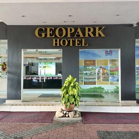 Geopark Hotel Kuah Langkawi Exterior foto